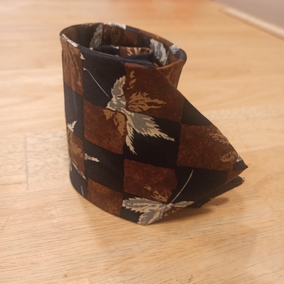 Classic Hugo Boss Men Black Floral 100% Silk Necktie Made In Italy - Picture 11 of 12